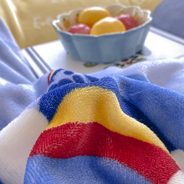 91家纺网 家纺一手货源 找家纺 宝薇 2025新款加厚保暖简约风小版印花牛奶绒四件套 满天星