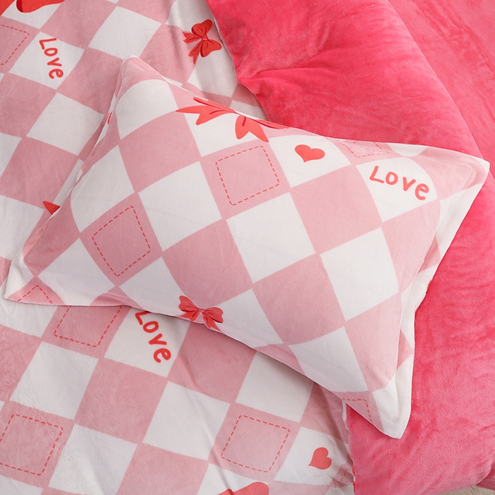 91家纺网 家纺一手货源 找家纺 宝薇 2025新款加厚保暖简约风小版印花牛奶绒四件套 蝴蝶结