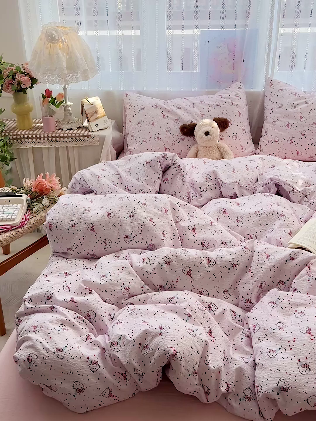 91家纺网 家纺一手货源 找家纺 奈颜 2025新款三丽鸥爆款云感双层纱印花四件套学生宿舍三件套-含防伪吊牌-提供买家秀 蛋糕KT猫-浅粉