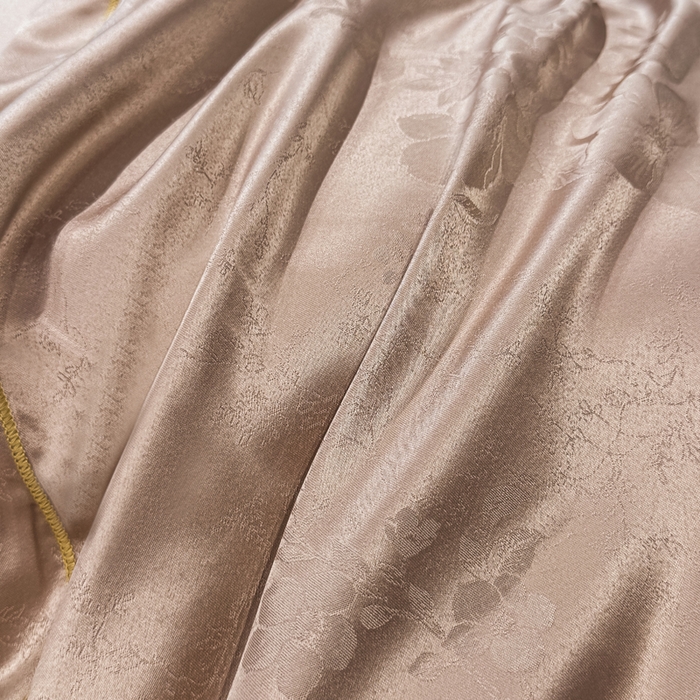91家纺网 家纺一手货源 找家纺 栩裕纺织 2025新款提花宋锦缎四件套 素茶咖