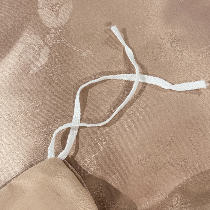 91家纺网 家纺一手货源 找家纺 栩裕纺织 2025新款提花宋锦缎四件套 素茶咖