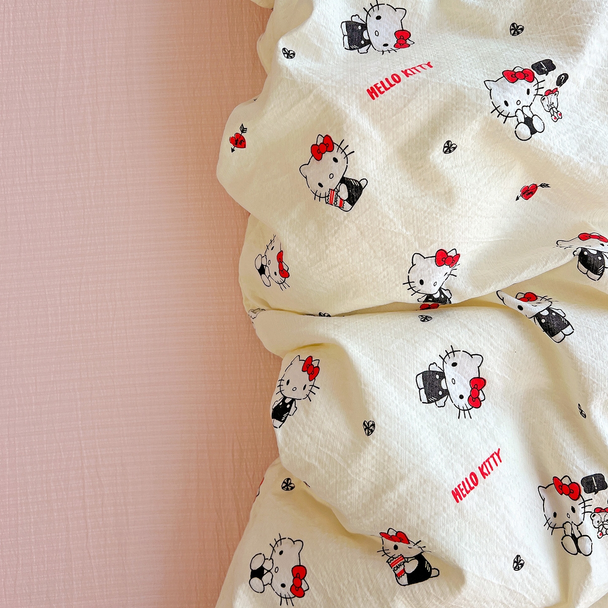 91家纺网 家纺一手货源 找家纺 奈颜 2025新款三丽鸥爆款云感双层纱印花四件套学生宿舍三件套-含防伪吊牌-提供买家秀 嗨皮KT