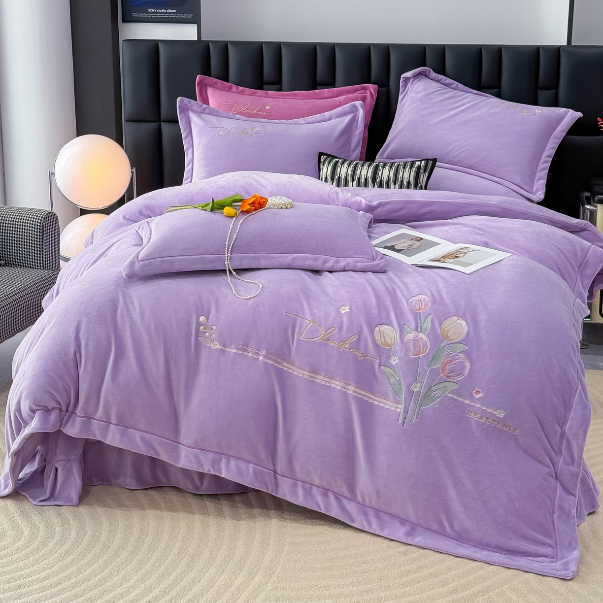 91家纺网 家纺一手货源 找家纺 优姿家纺 2025新款10斤牛奶绒宽边绣花保暖四件套-郁金花香 郁金花香-千代紫