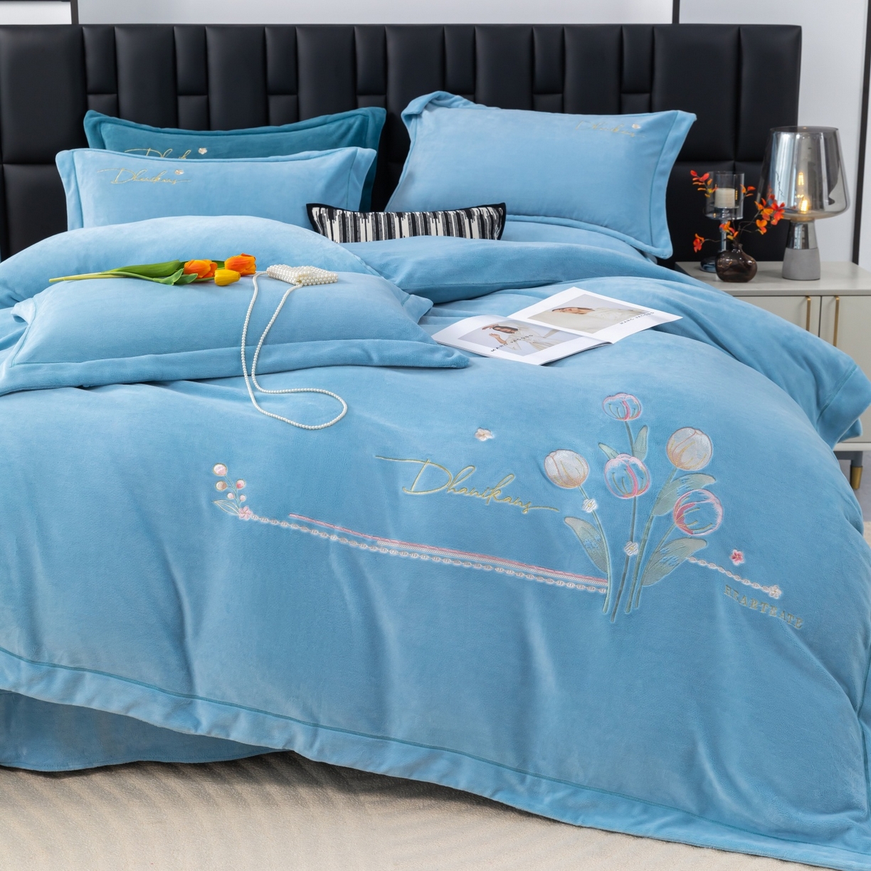 91家纺网 家纺一手货源 找家纺 优姿家纺 2025新款10斤牛奶绒宽边绣花保暖四件套-郁金花香 郁金花香-天兰