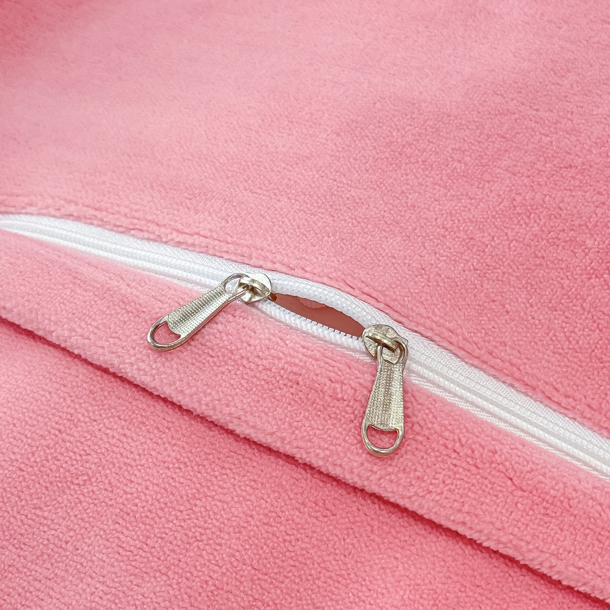 91家纺网 家纺一手货源 找家纺 优姿家纺 2025新款10斤牛奶绒宽边绣花保暖四件套-郁金花香 郁金花香-粉