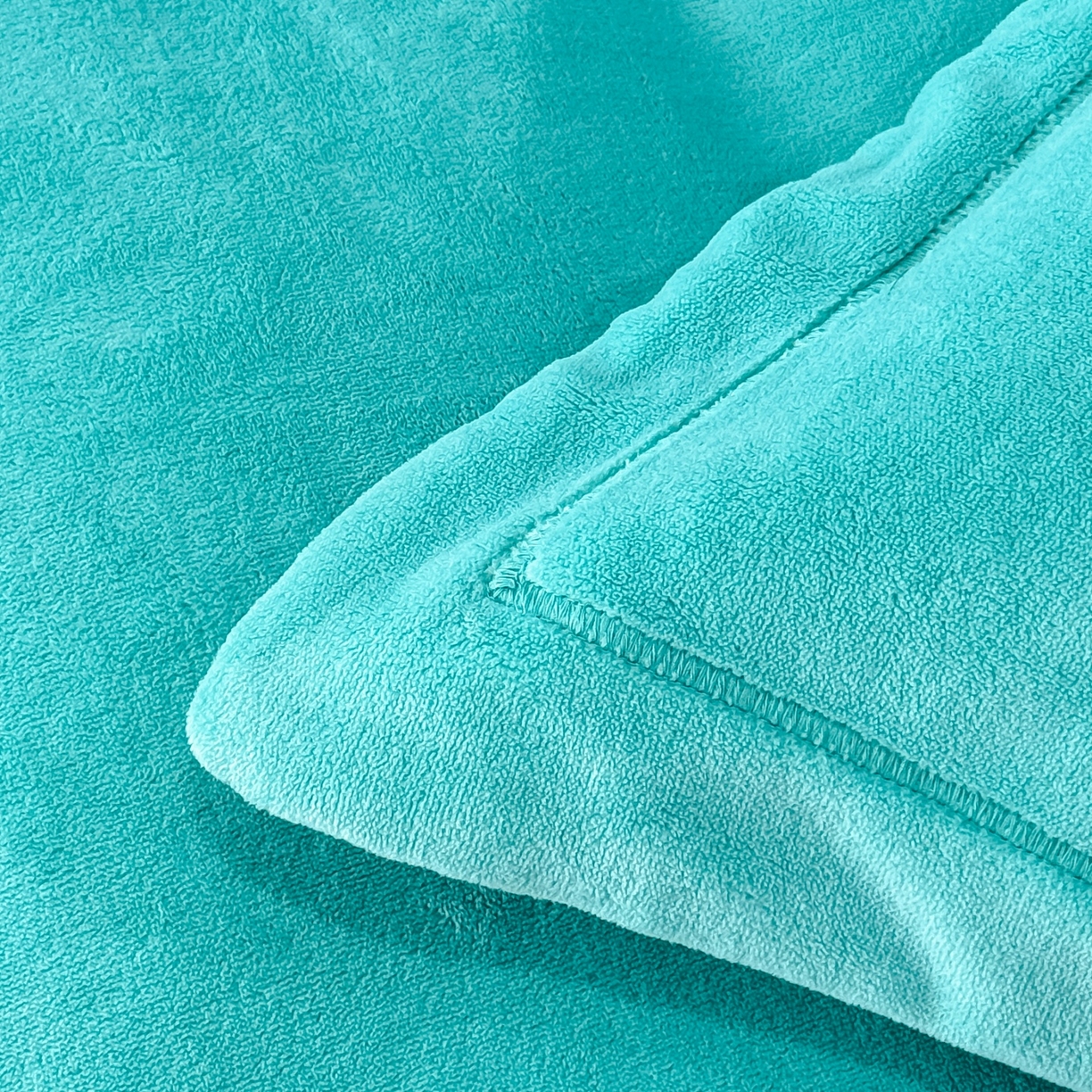 91家纺网 家纺一手货源 找家纺 优姿家纺 2025新款10斤牛奶绒宽边绣花保暖四件套-郁金花香 郁金花香-湖兰