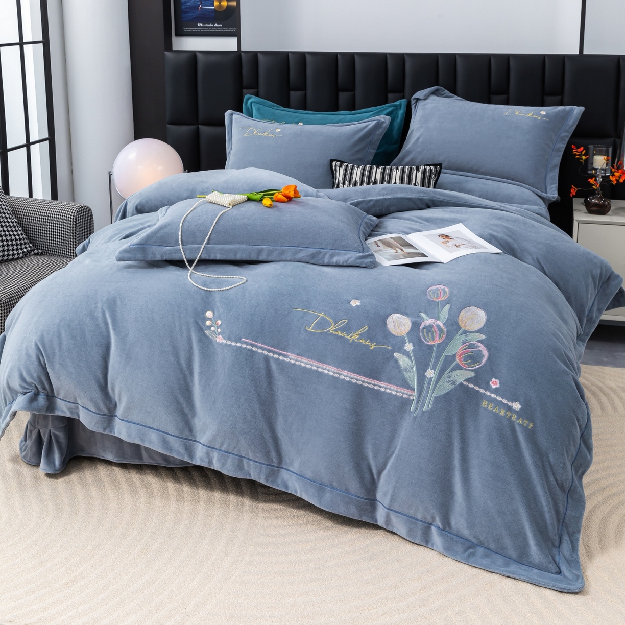 91家纺网 家纺一手货源 找家纺 优姿家纺 2025新款10斤牛奶绒宽边绣花保暖四件套-郁金花香 郁金花香-典雅灰