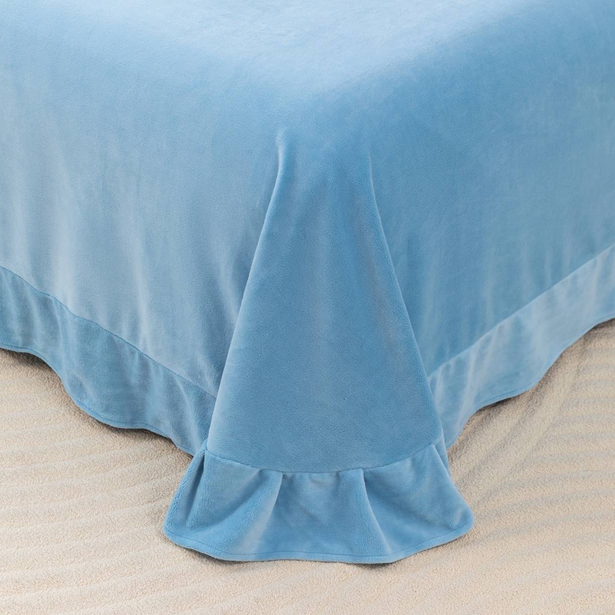 91家纺网 家纺一手货源 找家纺 优姿家纺 2025新款10斤牛奶绒宽边绣花保暖四件套-郁金花香 郁金花香-天兰