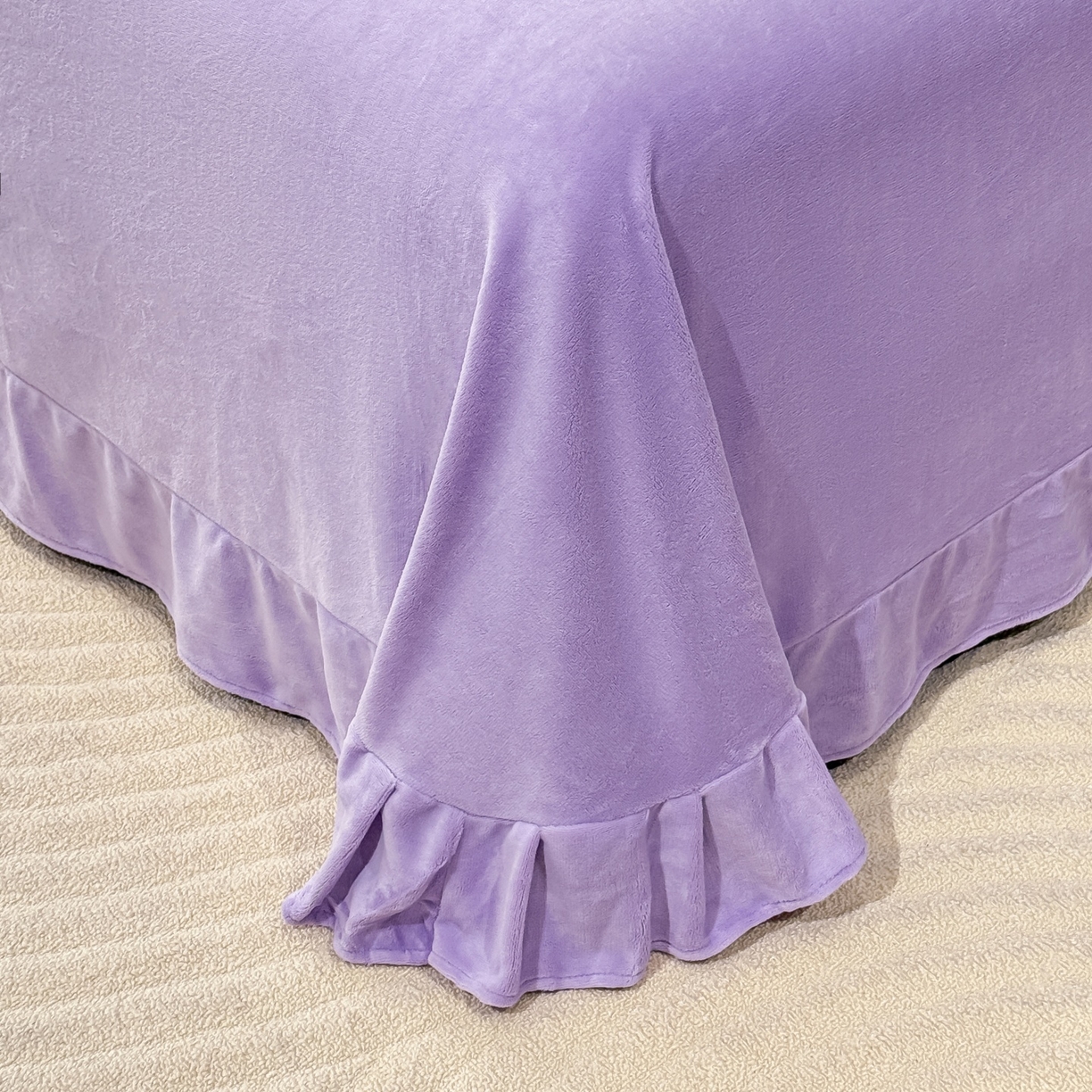 91家纺网 家纺一手货源 找家纺 优姿家纺 2025新款10斤牛奶绒宽边绣花保暖四件套-郁金花香 郁金花香-千代紫