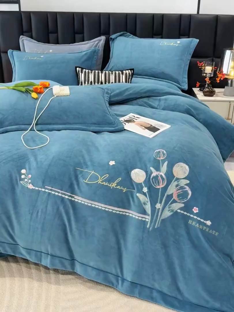 91家纺网 家纺一手货源 找家纺 （总）优姿家纺 2025新款10斤牛奶绒宽边绣花保暖四件套-郁金花香