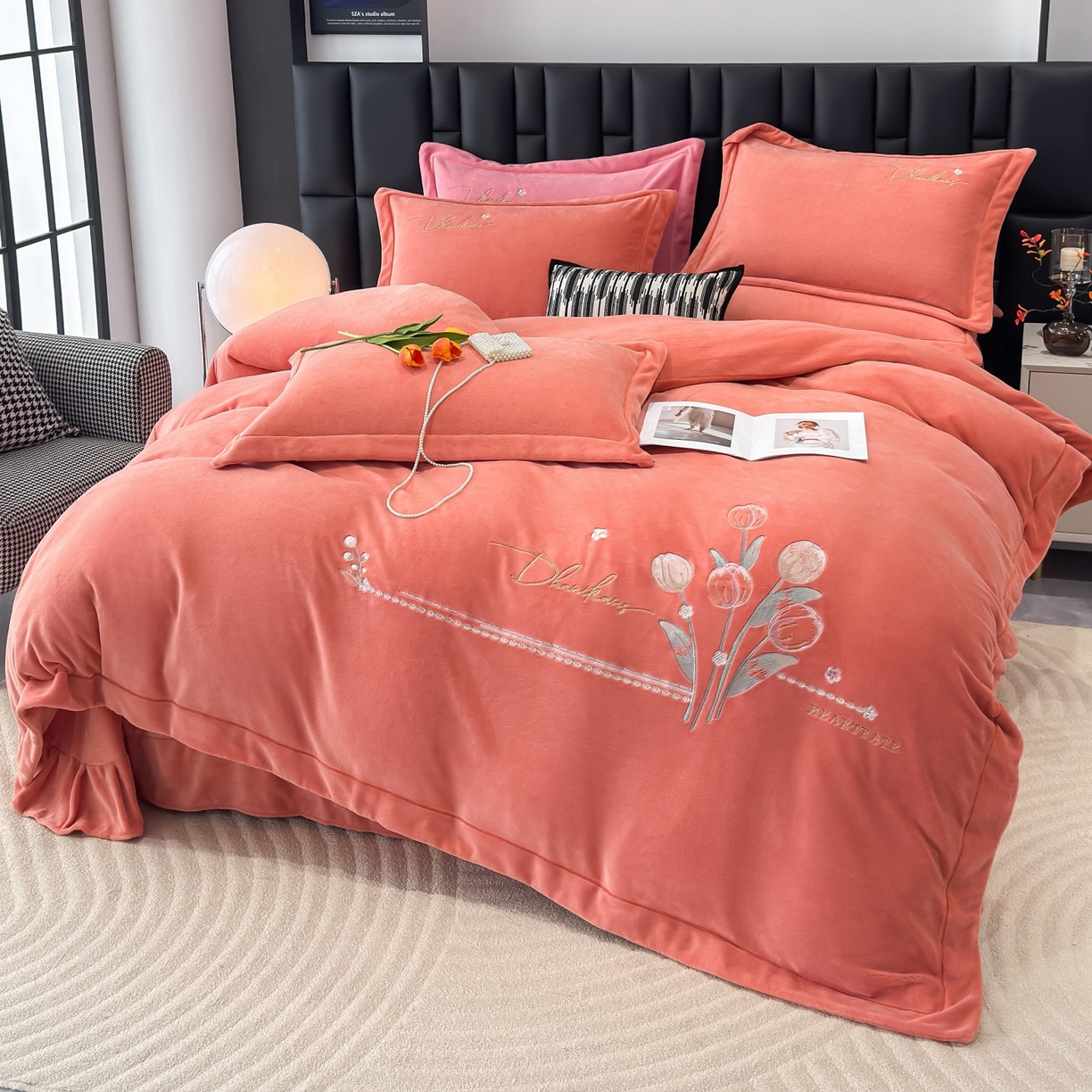 91家纺网 家纺一手货源 找家纺 优姿家纺 2025新款10斤牛奶绒宽边绣花保暖四件套-郁金花香 郁金花香-桔