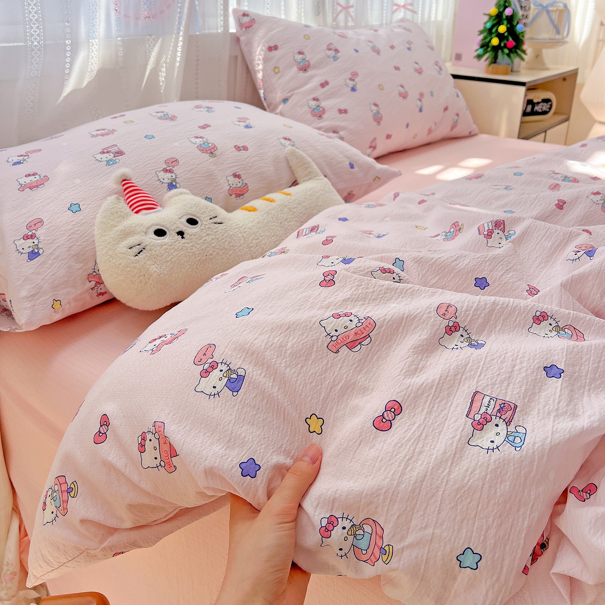 91家纺网 家纺一手货源 找家纺 奈颜 2025新款三丽鸥爆款云感双层纱印花四件套学生宿舍三件套-含防伪吊牌-提供买家秀 梦幻KT