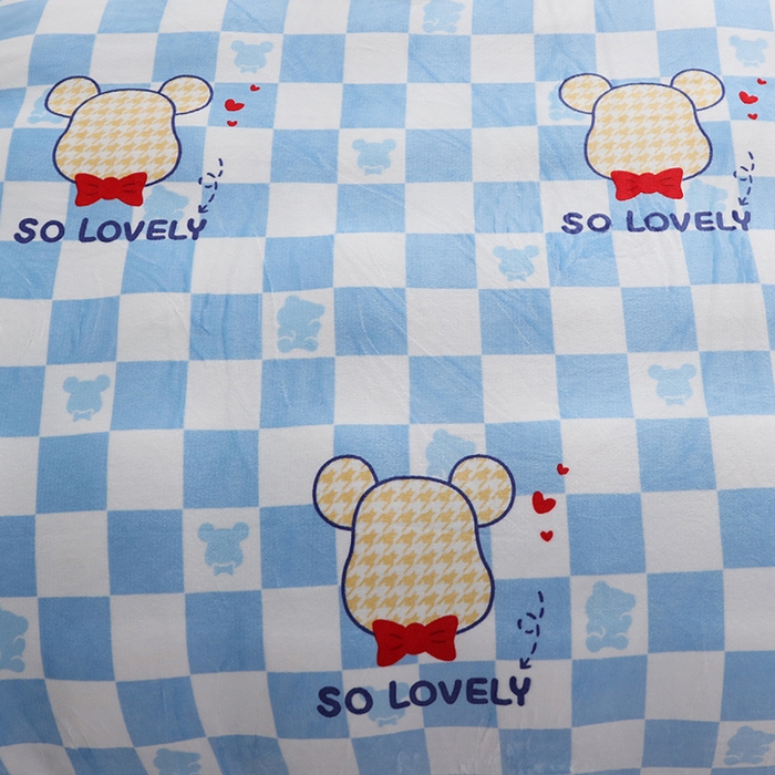 91家纺网 家纺一手货源 找家纺 宝薇 2025新款加厚保暖简约风小版印花牛奶绒四件套 酷酷熊蓝