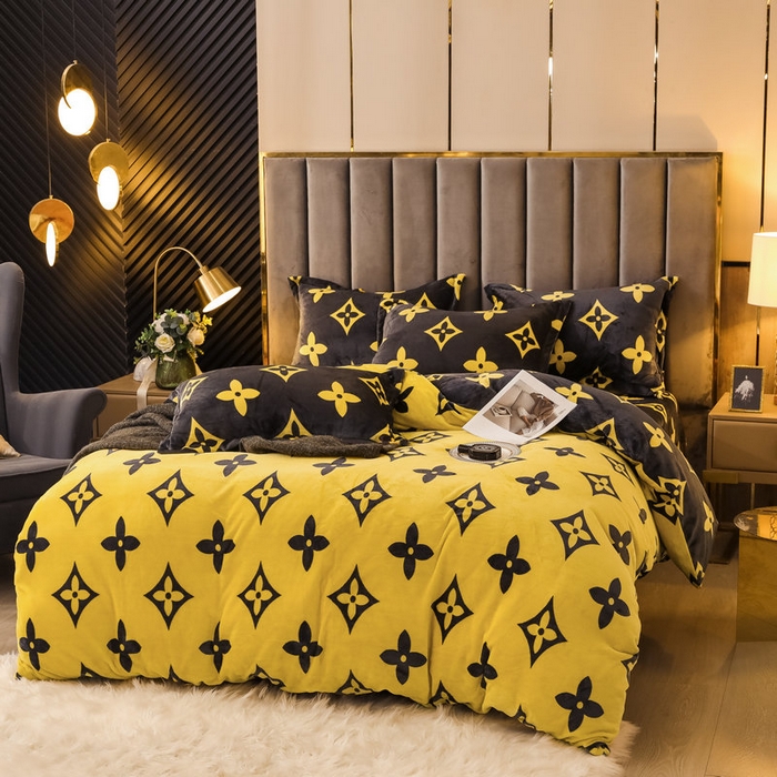 91家纺网 家纺一手货源 找家纺 宝薇 2025新款加厚保暖简约风小版印花牛奶绒四件套 大咖-黄