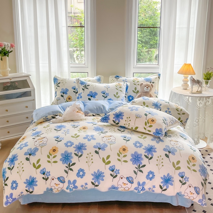 91家纺网 家纺一手货源 找家纺 宝薇 2025新款加厚保暖简约风小版印花牛奶绒四件套 蓝色心情