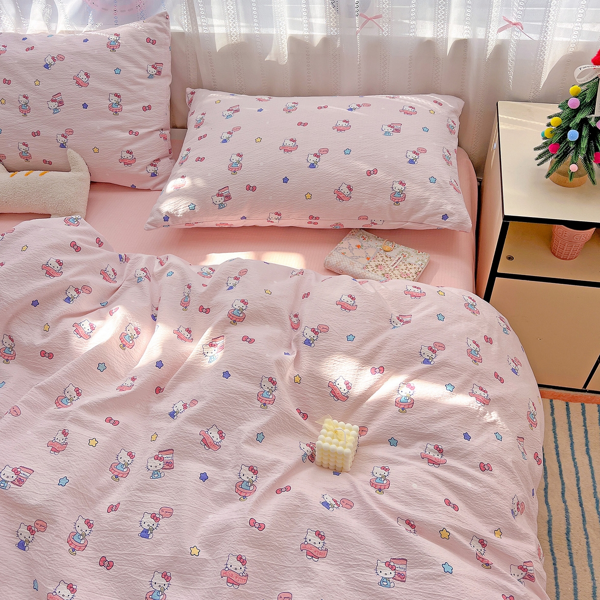 91家纺网 家纺一手货源 找家纺 奈颜 2025新款三丽鸥爆款云感双层纱印花四件套学生宿舍三件套-含防伪吊牌-提供买家秀 梦幻KT