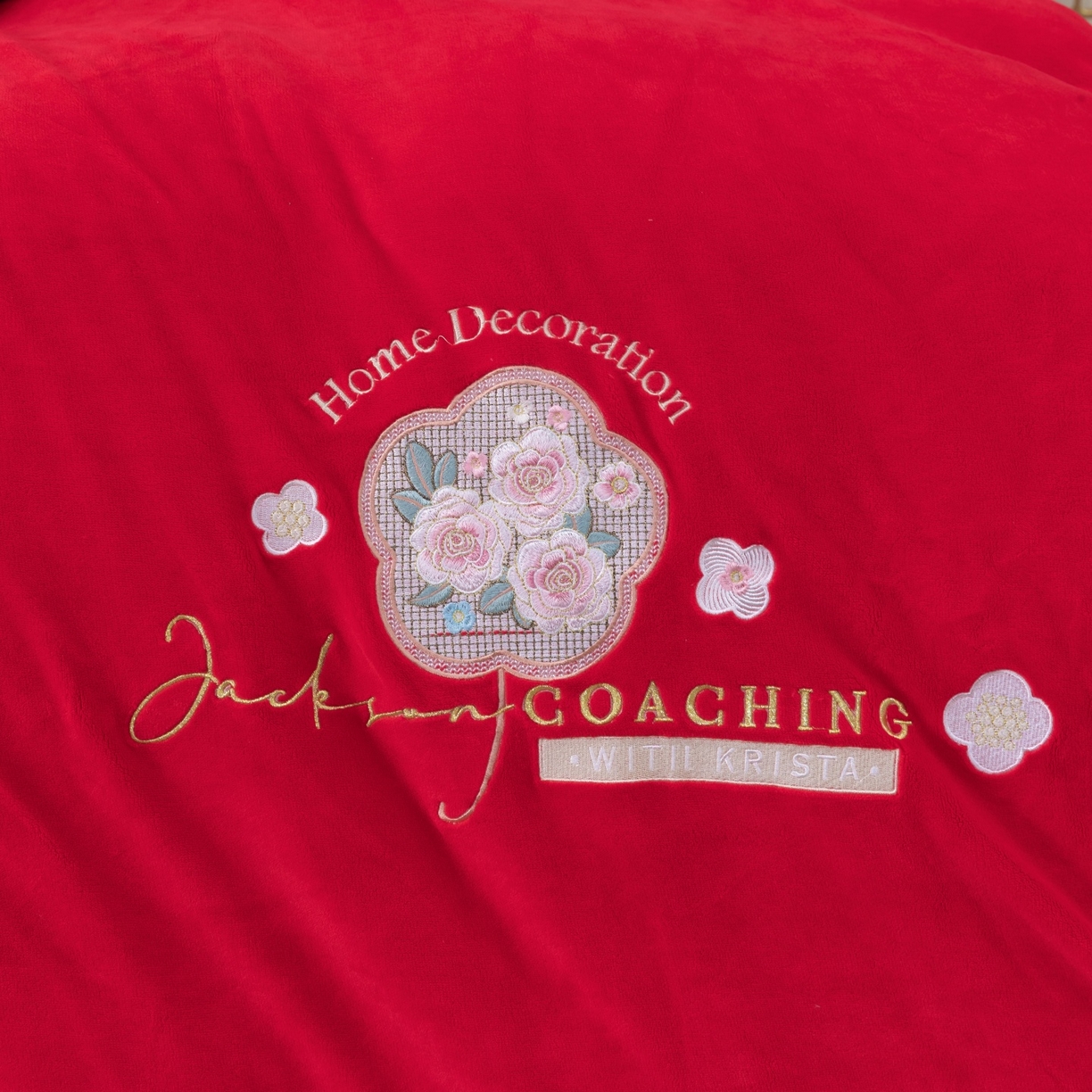 91家纺网 家纺一手货源 找家纺 （总）优姿家纺 2025新款10斤牛奶绒宽边绣花保暖四件套-田园印象