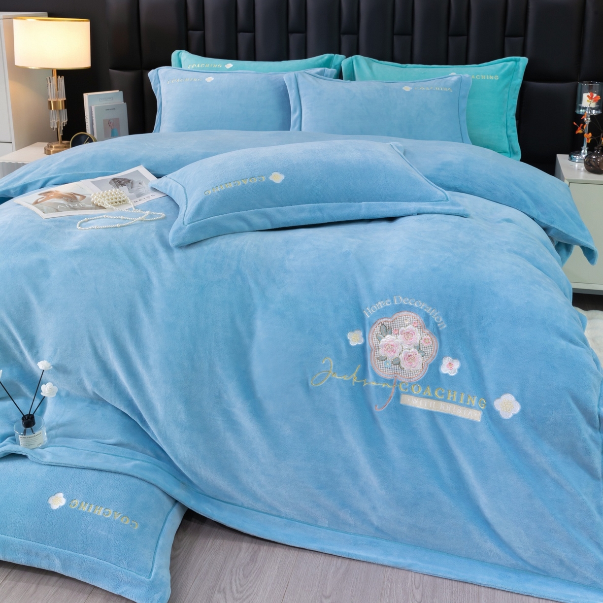 91家纺网 家纺一手货源 找家纺 优姿家纺 2025新款10斤牛奶绒宽边绣花保暖四件套-田园印象 田园印象-天兰