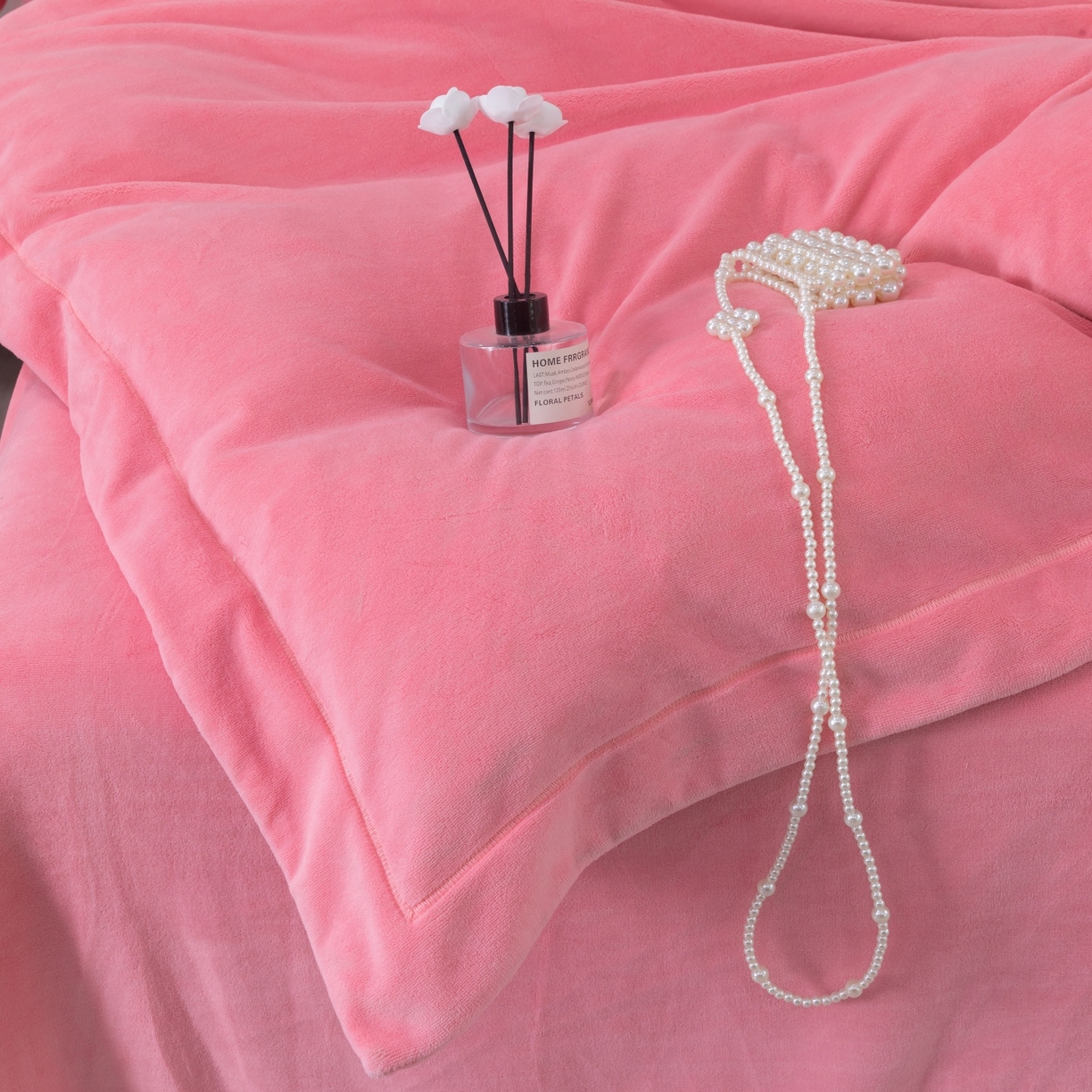 91家纺网 家纺一手货源 找家纺 优姿家纺 2025新款10斤牛奶绒宽边绣花保暖四件套-田园印象 田园印象-粉