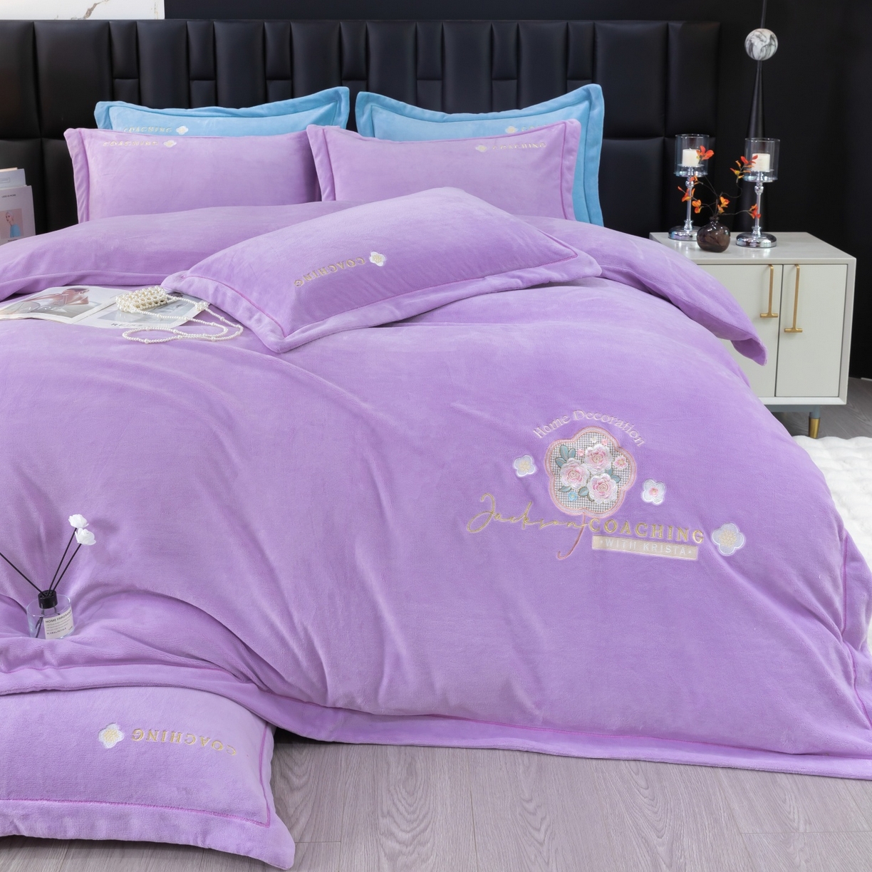 91家纺网 家纺一手货源 找家纺 优姿家纺 2025新款10斤牛奶绒宽边绣花保暖四件套-田园印象 田园印象-千代紫