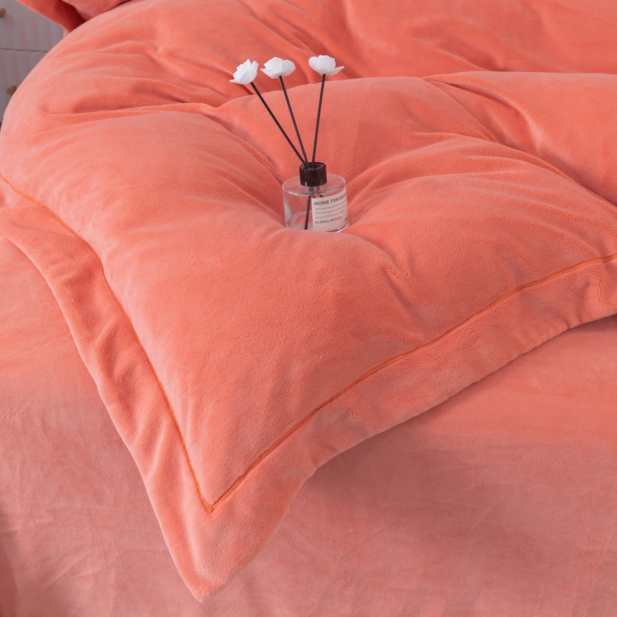 91家纺网 家纺一手货源 找家纺 优姿家纺 2025新款10斤牛奶绒宽边绣花保暖四件套-田园印象 田园印象-桔