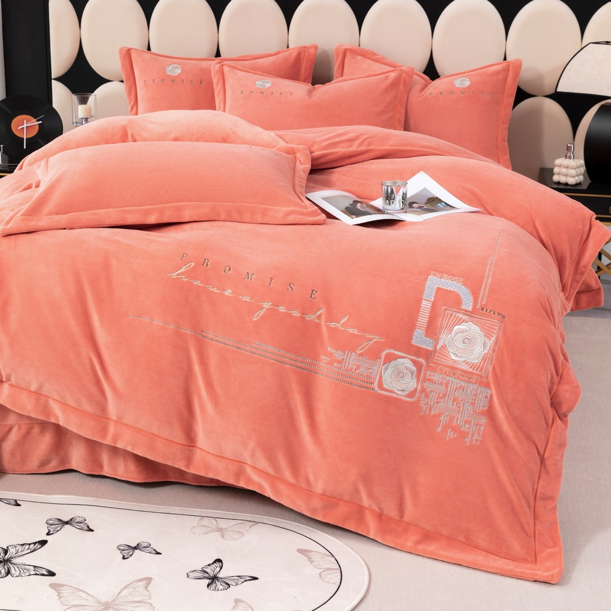 91家纺网 家纺一手货源 找家纺 优姿家纺 2025新款10斤牛奶绒宽边绣花保暖四件套-简单生活 简单生活-桔