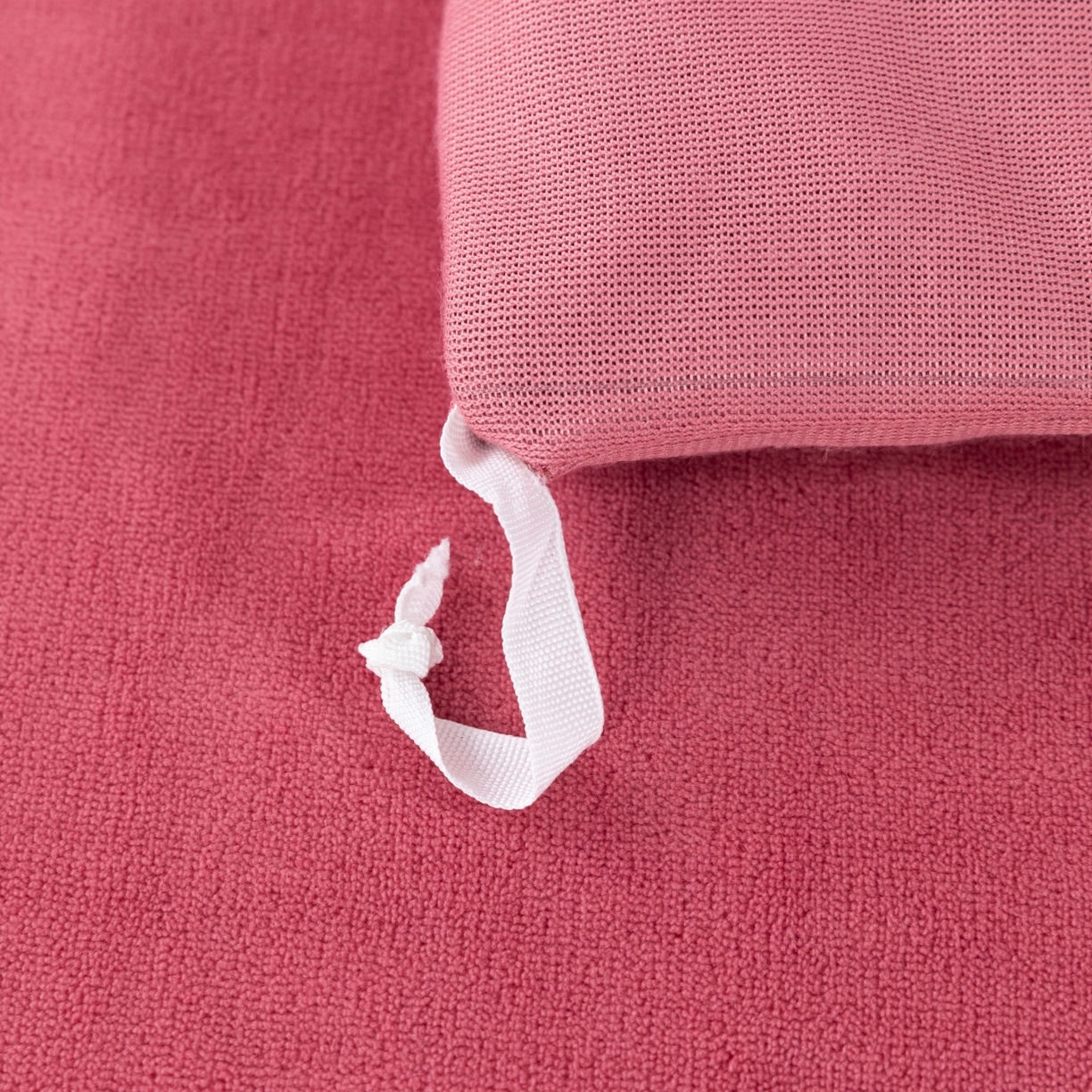 91家纺网 家纺一手货源 找家纺 优姿家纺 2025新款10斤牛奶绒宽边绣花保暖四件套-简单生活 简单生活-皮红