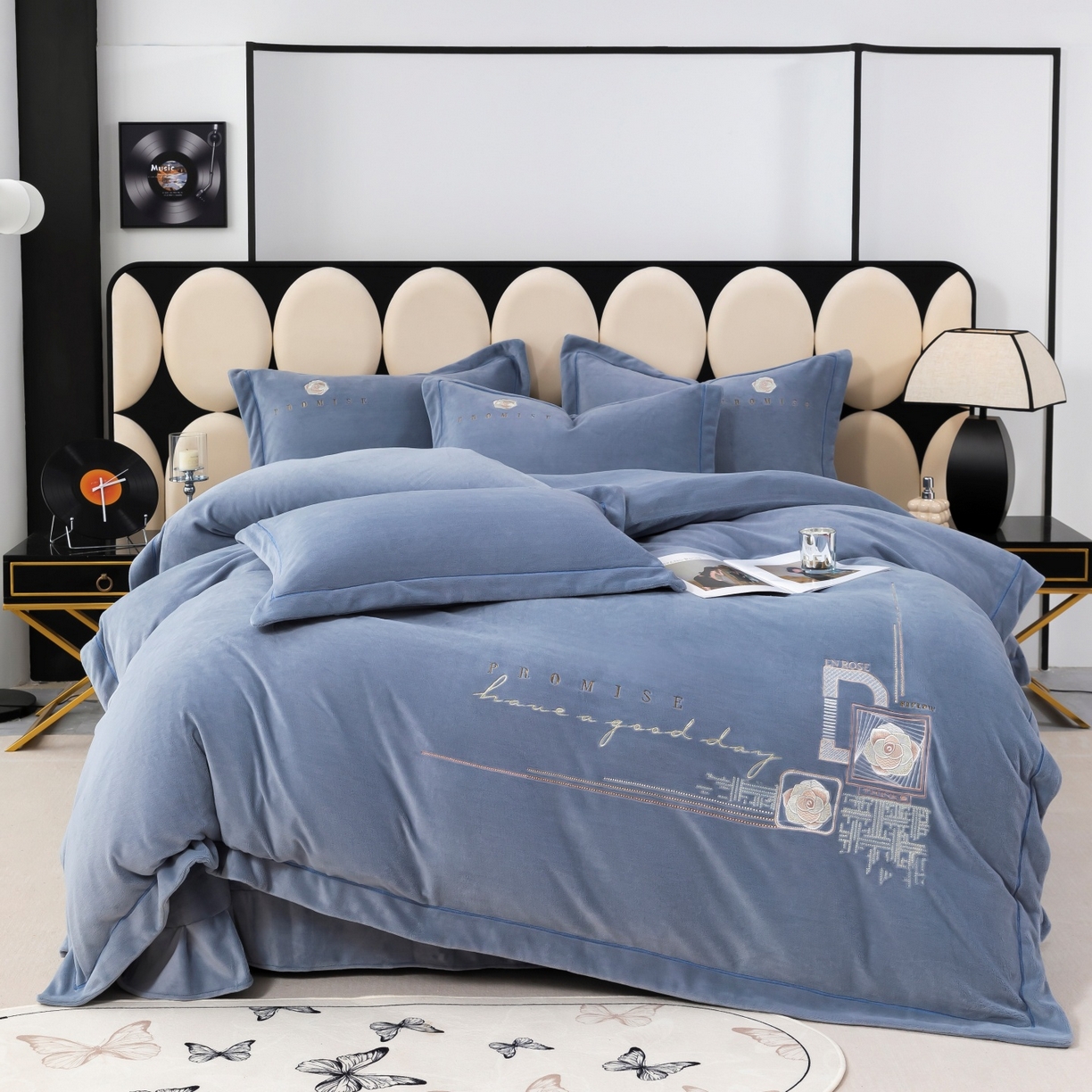 91家纺网 家纺一手货源 找家纺 优姿家纺 2025新款10斤牛奶绒宽边绣花保暖四件套-简单生活 简单生活-典雅灰