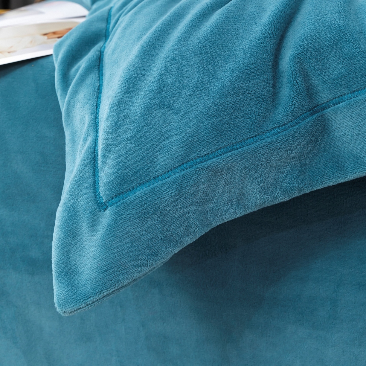 91家纺网 家纺一手货源 找家纺 优姿家纺 2025新款10斤牛奶绒宽边绣花保暖四件套-简单生活 简单生活-宝石蓝