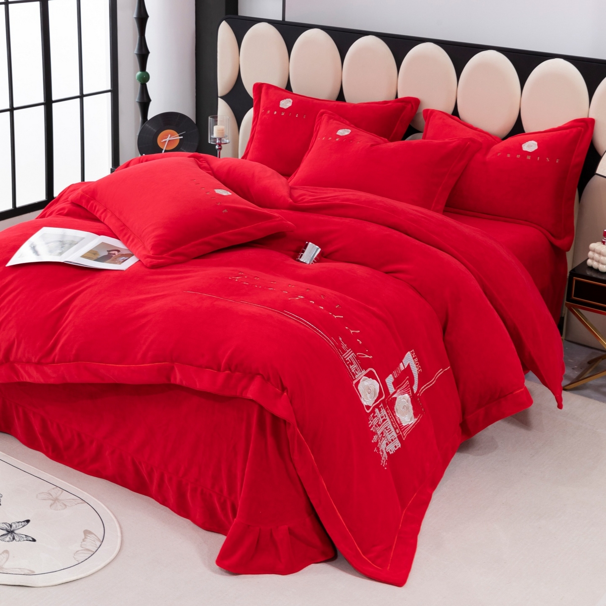 优姿家纺 2025新款10斤牛奶绒宽边绣花保暖四件套-简单生活 简单生活-大红