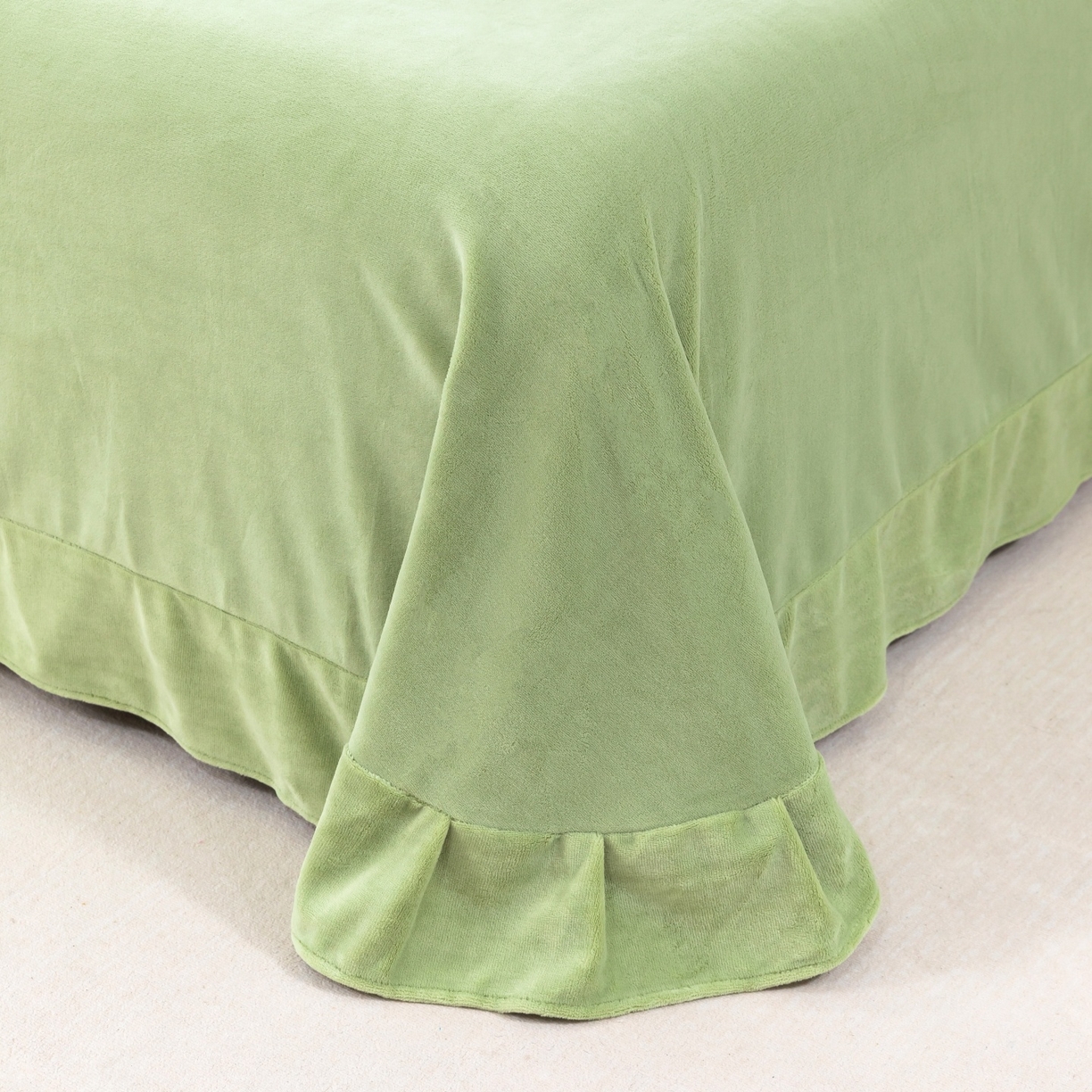 91家纺网 家纺一手货源 找家纺 优姿家纺 2025新款10斤牛奶绒宽边绣花保暖四件套-简单生活 简单生活-抹茶绿