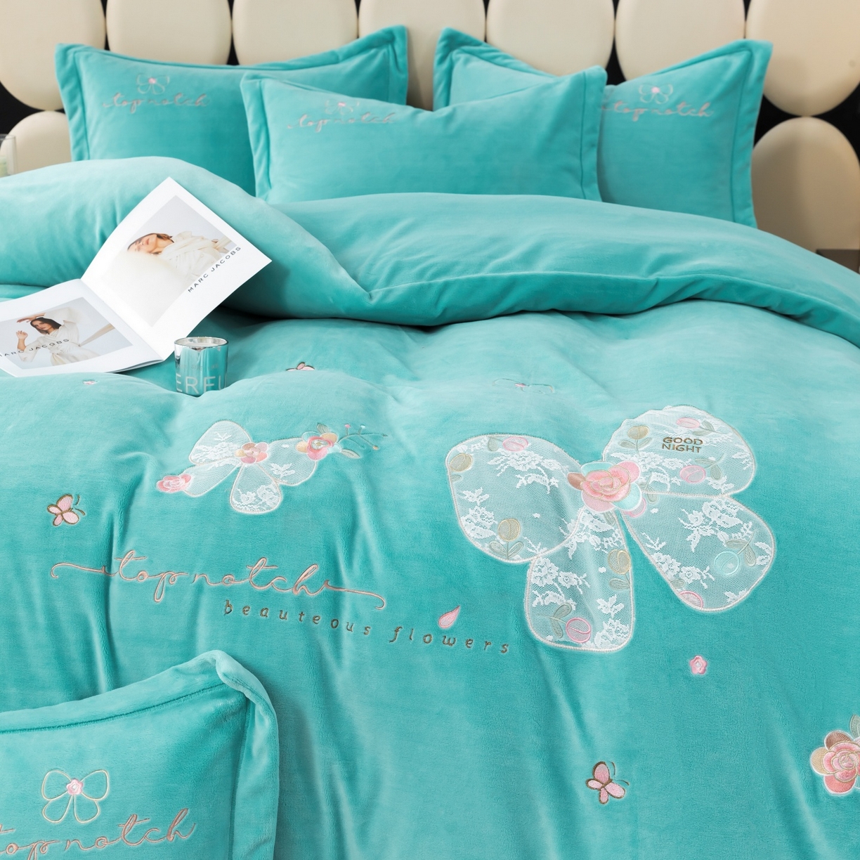 91家纺网 家纺一手货源 找家纺 优姿家纺 2025新款10斤牛奶绒宽边绣花保暖四件套-蝴蝶心语 蝴蝶心语-湖兰