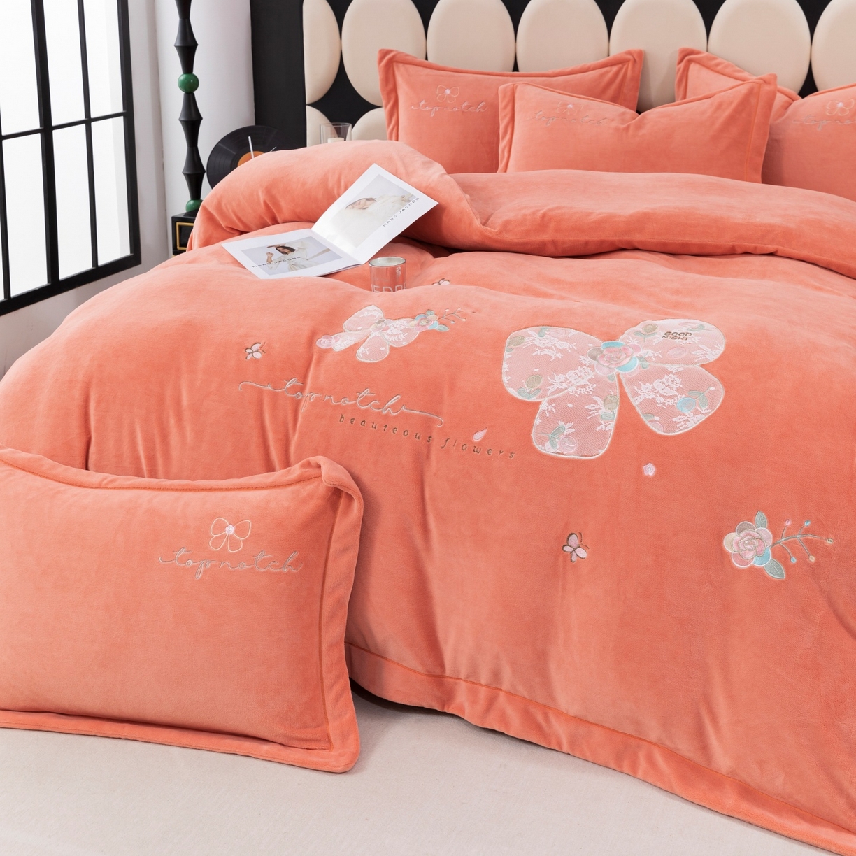 91家纺网 家纺一手货源 找家纺 优姿家纺 2025新款10斤牛奶绒宽边绣花保暖四件套-蝴蝶心语 蝴蝶心语-桔