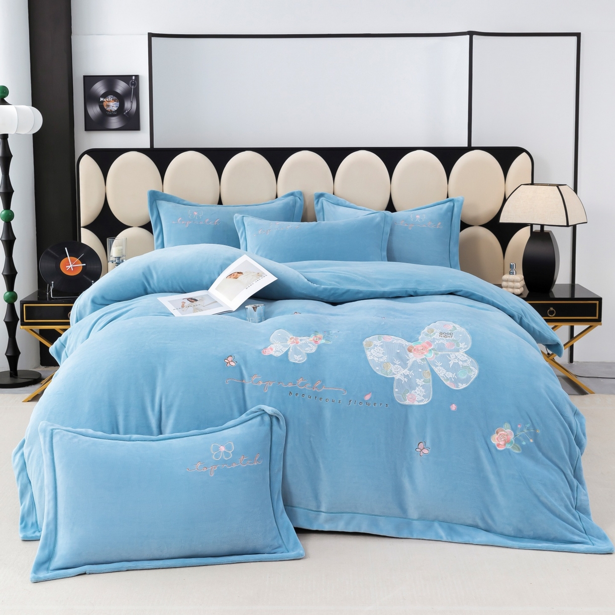 91家纺网 家纺一手货源 找家纺 优姿家纺 2025新款10斤牛奶绒宽边绣花保暖四件套-蝴蝶心语 蝴蝶心语-天兰