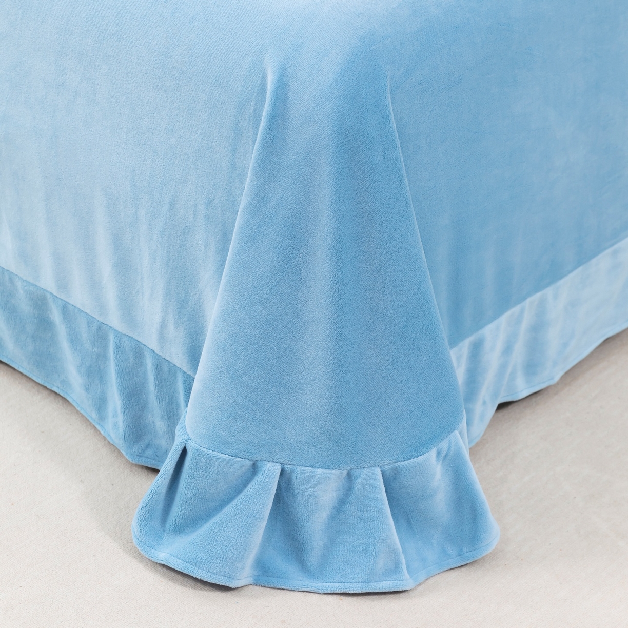 91家纺网 家纺一手货源 找家纺 优姿家纺 2025新款10斤牛奶绒宽边绣花保暖四件套-蝴蝶心语 蝴蝶心语-天兰