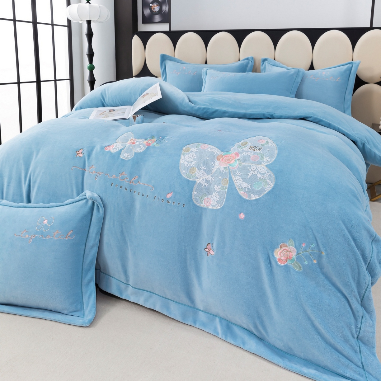 91家纺网 家纺一手货源 找家纺 优姿家纺 2025新款10斤牛奶绒宽边绣花保暖四件套-蝴蝶心语 蝴蝶心语-天兰