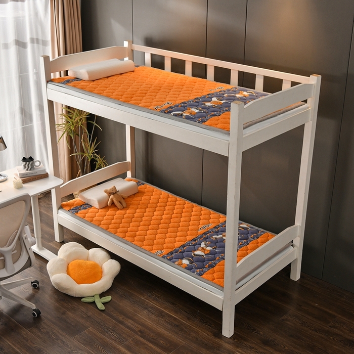 91家纺网 家纺一手货源 找家纺 索弗莱家纺 2025新款加厚宽边牛奶绒床垫-学生床 马普仕