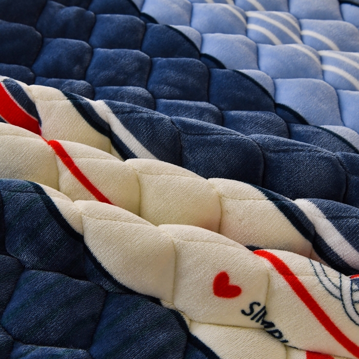 91家纺网 家纺一手货源 找家纺 索弗莱家纺 2025新款加厚宽边牛奶绒床垫-学生床 摩登