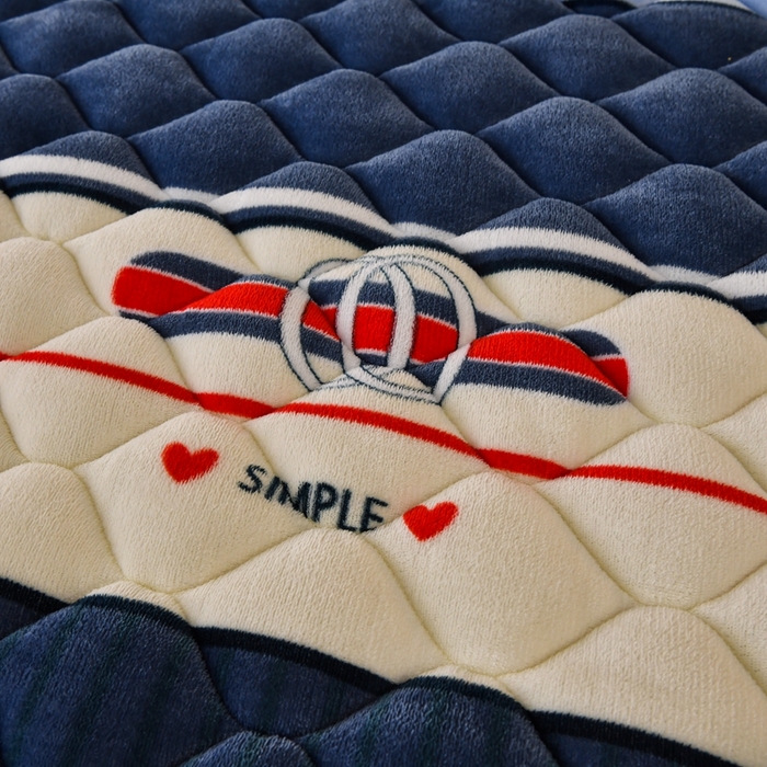 91家纺网 家纺一手货源 找家纺 索弗莱家纺 2025新款加厚宽边牛奶绒床垫-学生床 摩登