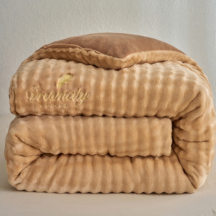 91家纺网 家纺一手货源 找家纺 （总）米米儿家纺 2025新款兔毛牛奶绒加厚保暖冬被外贸跨境被子被芯