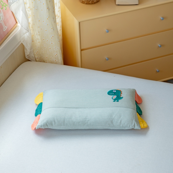 91家纺网 家纺一手货源 找家纺 卡芙芯类馆 2025新款全棉水洗棉贴布绣卡通枕芯枕头 组合图仅供展示不可下单