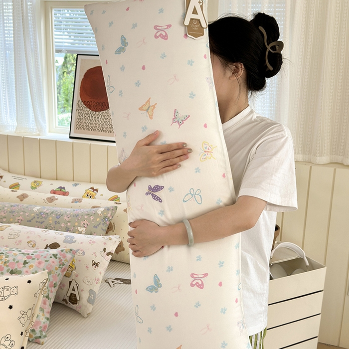 罗亿家纺 2025新款ins韩国卡通水洗棉大抱枕长条靠枕靠垫(小红书同款) 彩蝶飞飞