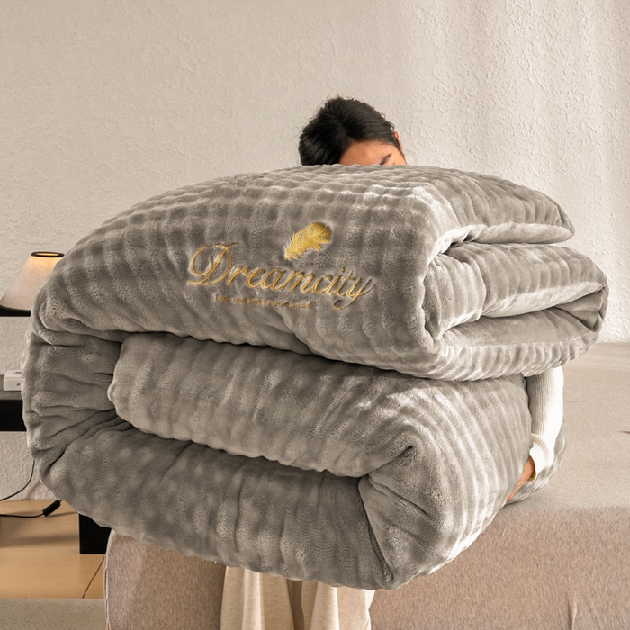 91家纺网 家纺一手货源 找家纺 米米儿家纺 2025新款兔毛牛奶绒加厚保暖冬被外贸跨境被子被芯 灰灰-泡泡绒