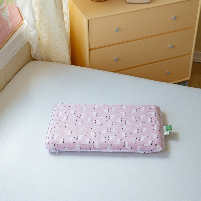 91家纺网 家纺一手货源 找家纺 卡芙芯类馆 2025新款全棉婴儿枕头枕芯 羊驼-粉