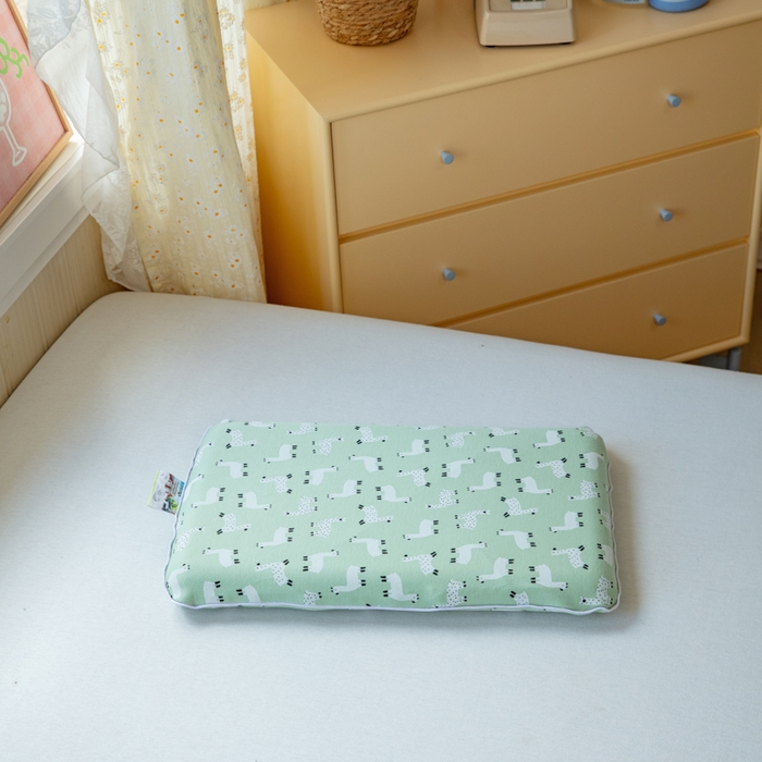 91家纺网 家纺一手货源 找家纺 卡芙芯类馆 2025新款全棉婴儿枕头枕芯 羊驼-绿