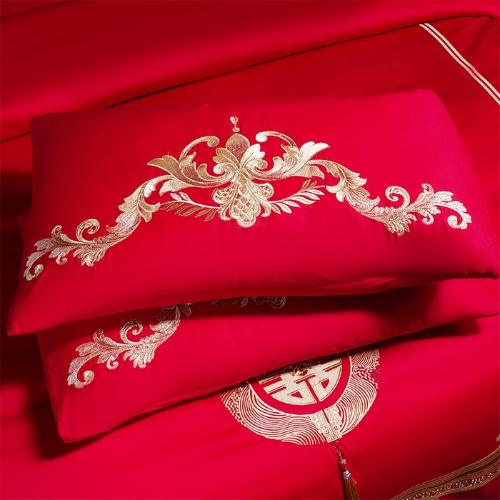 91家纺网 家纺一手货源 找家纺 2025年新款中式亲肤加厚双面磨毛婚庆四件套刺绣多件套 今生有你