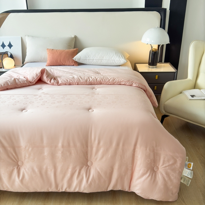 91家纺网 家纺一手货源 找家纺 卡芙芯类馆 2025新款全棉60支玫瑰提花-蚕蛹羊绒被被子被芯 玫瑰-粉