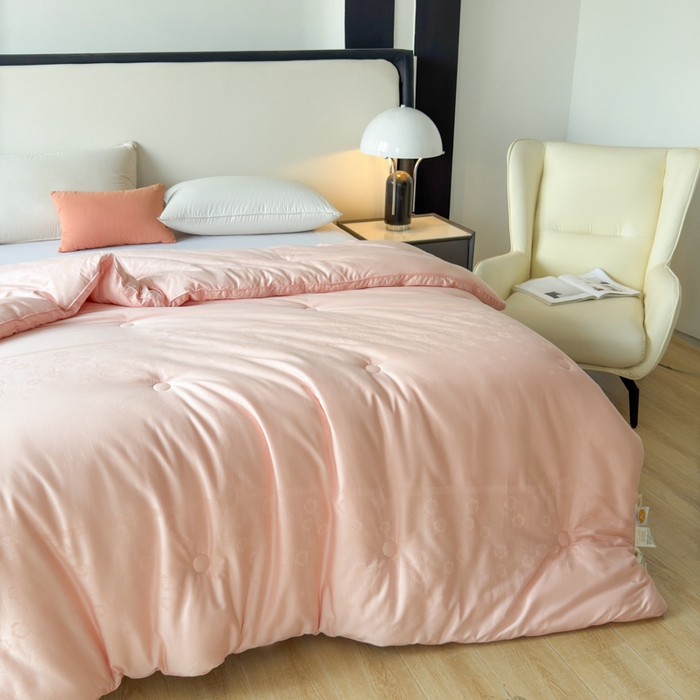 91家纺网 家纺一手货源 找家纺 卡芙芯类馆 2025新款全棉60支玫瑰提花-蚕蛹羊绒被被子被芯 玫瑰-粉