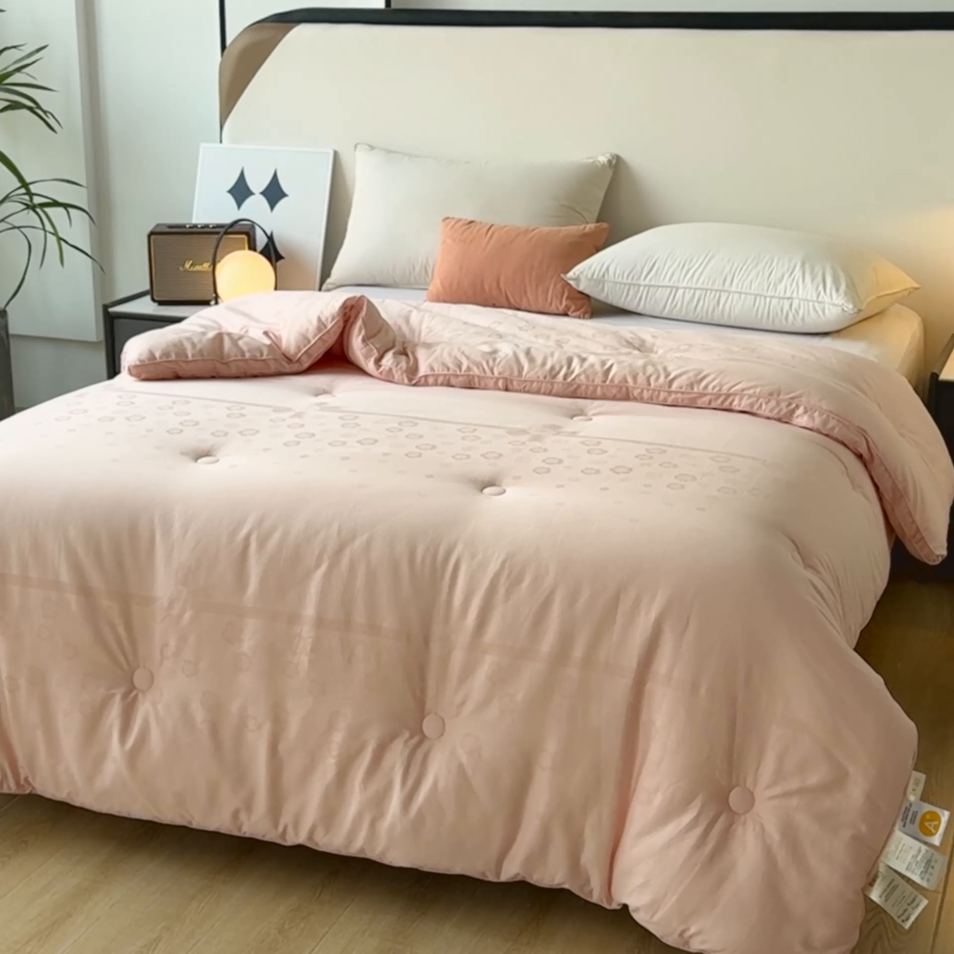 91家纺网 家纺一手货源 找家纺 卡芙芯类馆 2025新款全棉60支玫瑰提花-蚕蛹羊绒被被子被芯 玫瑰-粉