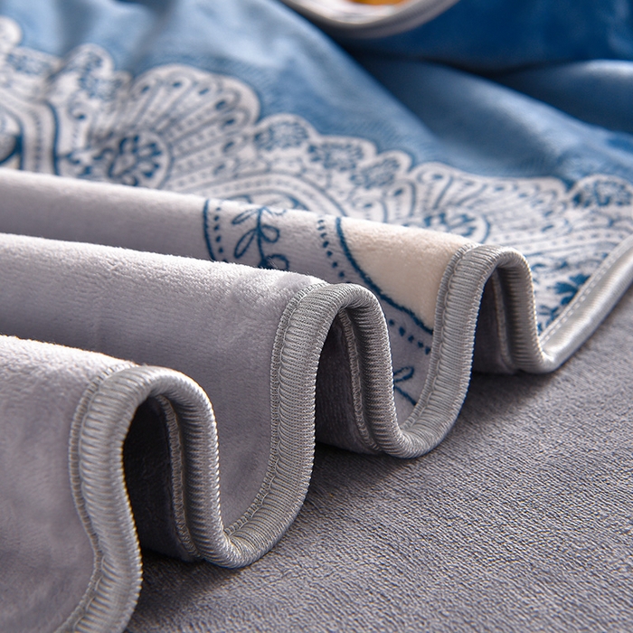 91家纺网 家纺一手货源 找家纺 佳一 2025新款高克重8-9斤 印花牛奶绒四件套 安迪熊